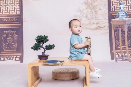 蓬莱宝宝总吐奶什么原因