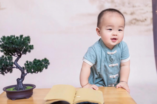 蓬莱宝宝爱吐奶是什么原因